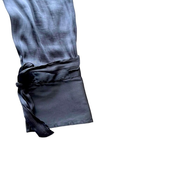 Banana Republic Silky Oversized Long Sleeve Button Up in Dark Grey Size Medium - Picture 5 of 10